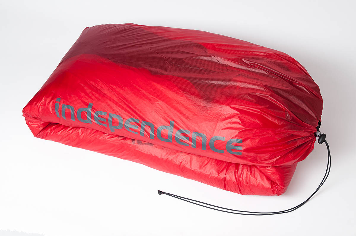 der Schirm ist fertig verpackt im Tube Bag